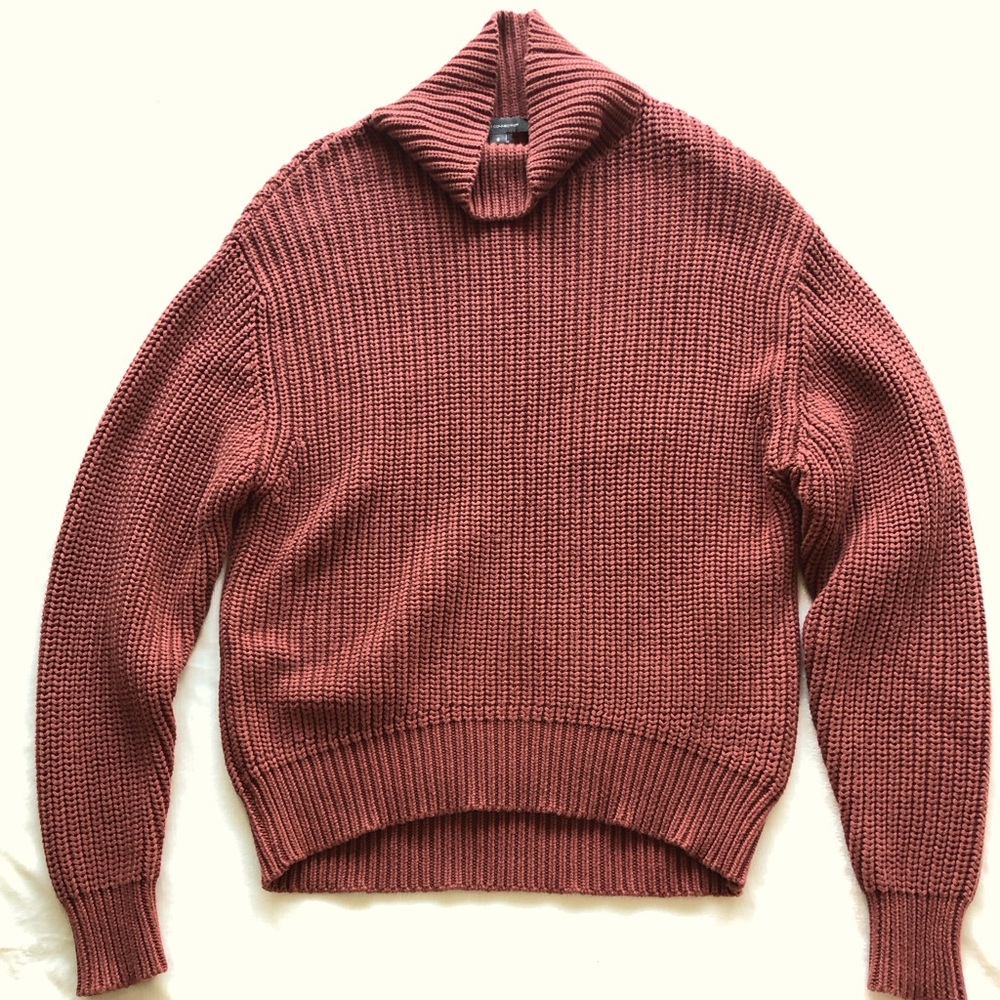 French Connection faded burgundy fall sweater size small